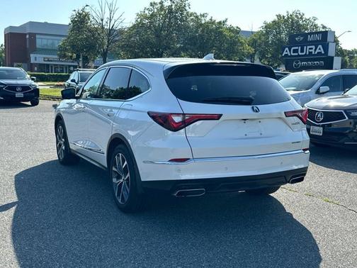 2022 Acura MDX w/Technology Package