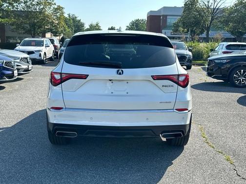 2022 Acura MDX w/Technology Package