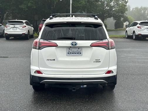 2017 Toyota RAV4 Hybrid XLE