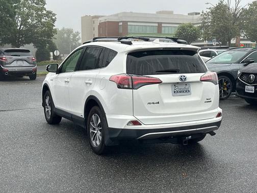 2017 Toyota RAV4 Hybrid XLE