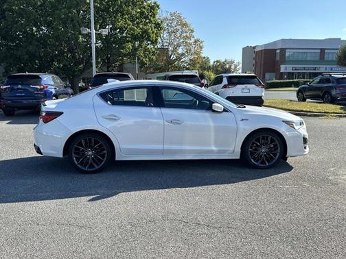 2022 Acura ILX w/Technology/A-SPEC Package