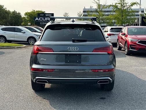 2024 Audi Q5 S line Premium