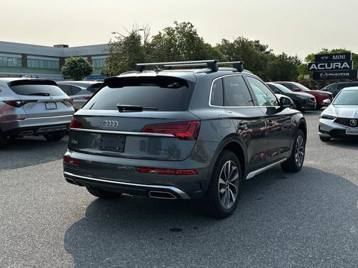 2024 Audi Q5 S line Premium