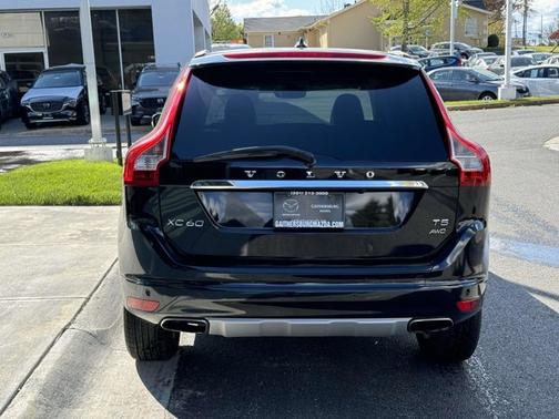 2017 Volvo XC60 T5 Inscription