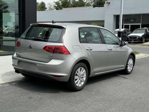 2015 Volkswagen Golf TSI SE
