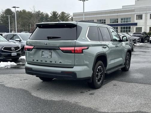 2024 Toyota Sequoia SR5