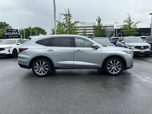 Lunar Silver Metallic 2025 Acura MDX w/Technology Package
