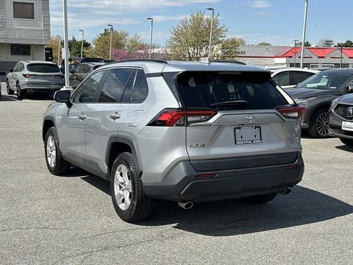 SILVER SKY METALL 2020 Toyota RAV4 XLE