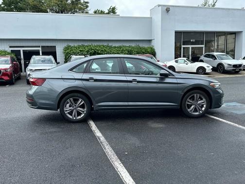 2022 Volkswagen Jetta SE