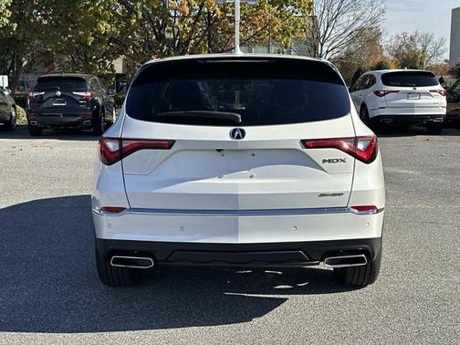 2022 Acura MDX w/Technology Package