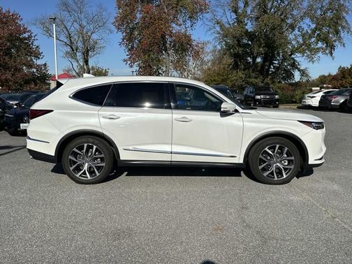2022 Acura MDX w/Technology Package