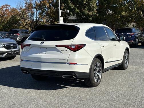 2022 Acura MDX w/Technology Package