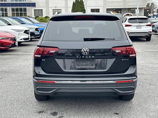 2023 Volkswagen Tiguan SE