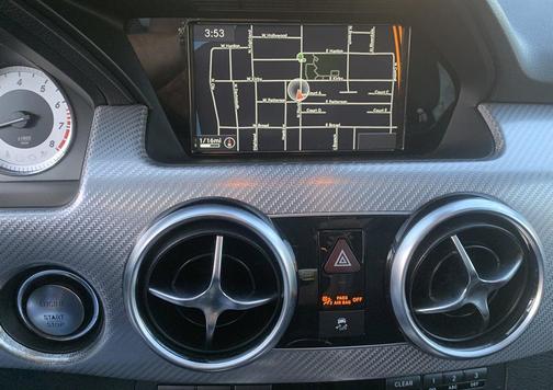 Photo 4 of 25 of 2015 Mercedes-Benz GLK-Class GLK 350
