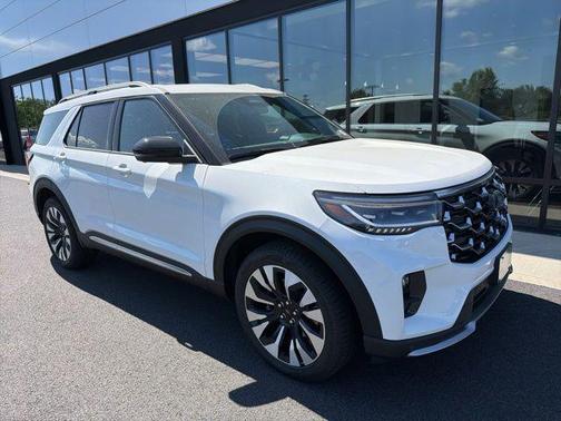 Star White Metallic Tri-Coat 2026 Ford Explorer Platinum