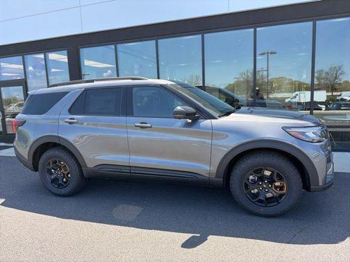Carbonized Gray Metallic 2026 Ford Explorer Tremor