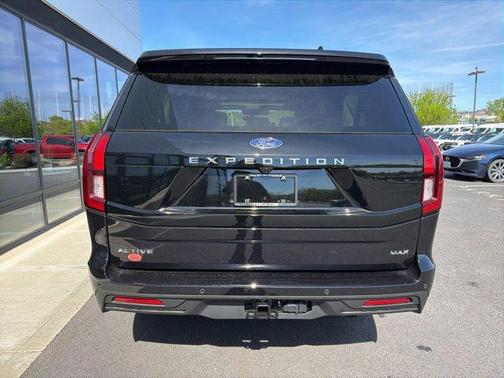 Agate Black Metallic 2026 Ford Expedition Max Active 4x4