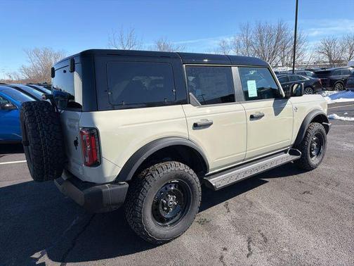 Desert Sand 2026 Ford Bronco Outer Banks