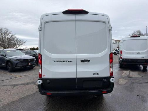 Oxford White 2026 Ford Transit-250 Base