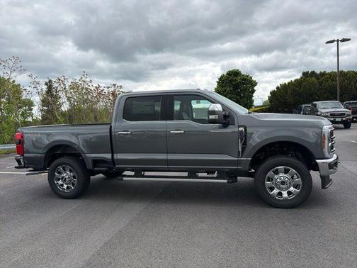 Carbonized Gray Metallic 2026 Ford F-250 Lariat