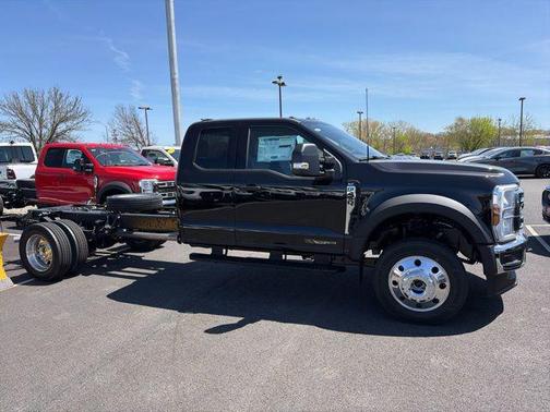 Agate Black Metallic 2026 Ford F-450 XL