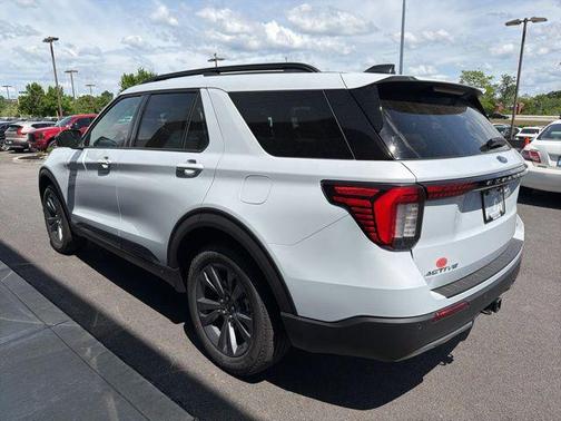 Space White Metallic 2026 Ford Explorer Active