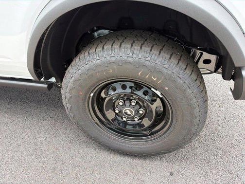 Oxford White 2026 Ford Bronco Big Bend