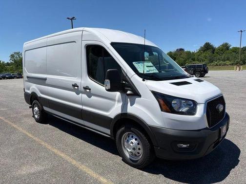 Oxford White 2026 Ford Transit-250 Base