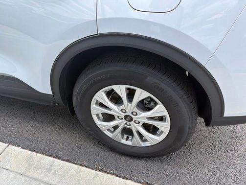 space silver metallic 2026 Ford Escape Active