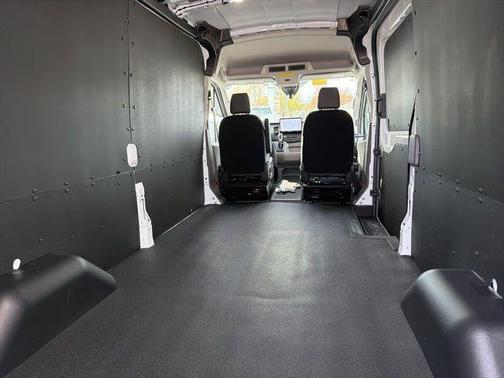Oxford White 2026 Ford Transit-250 Base