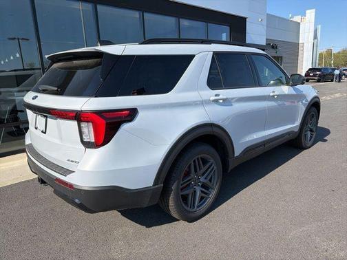 Space White Metallic 2026 Ford Explorer ST-Line