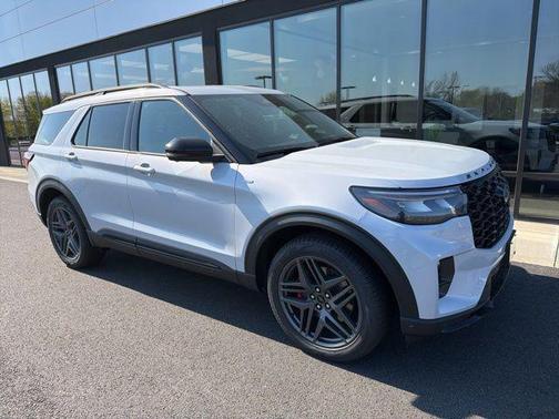 Space White Metallic 2026 Ford Explorer ST-Line