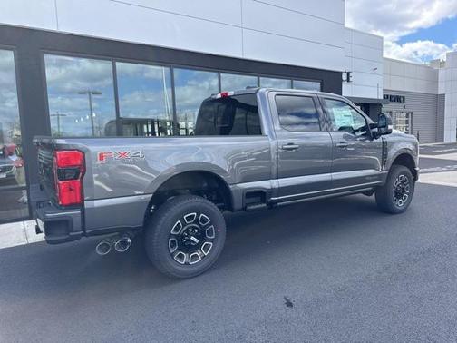 2025 Ford F-350 Platinum