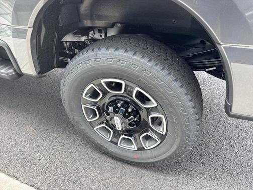 2025 Ford F-350 Platinum