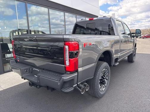 2025 Ford F-350 Platinum