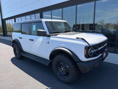 Oxford White 2026 Ford Bronco Outer Banks