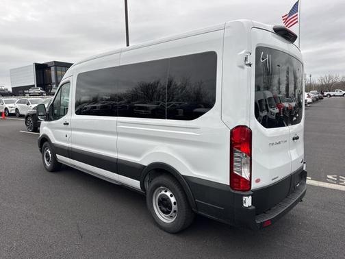 2025 Ford Transit-350 XL