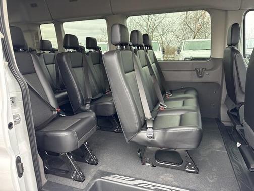 2025 Ford Transit-350 XL