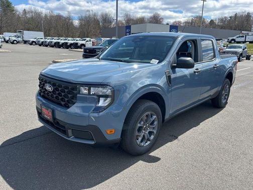 Azure Gray Metallic Tri-Coat 2026 Ford Maverick XLT