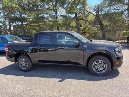 Shadow Black 2026 Ford Maverick XLT