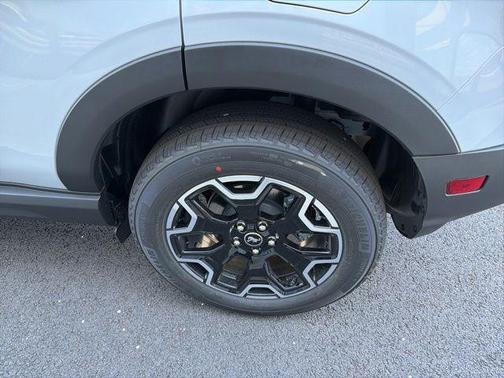 Space White Metallic 2026 Ford Bronco Sport Outer Banks
