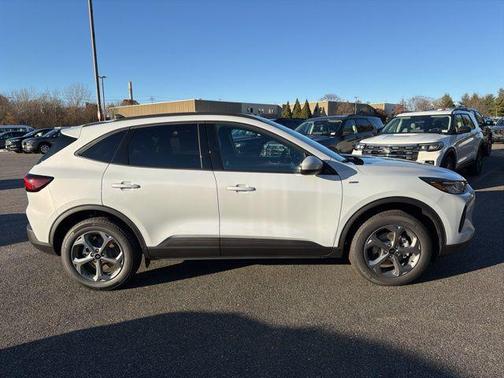 2026 Ford Escape ST-Line Select