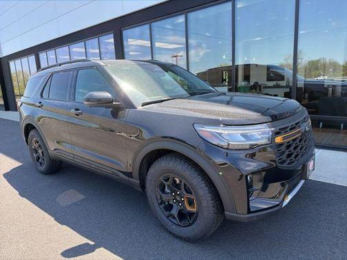 Agate Black Metallic 2026 Ford Explorer Tremor