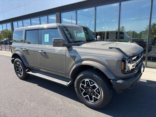 Marsh Gray 2026 Ford Bronco Outer Banks