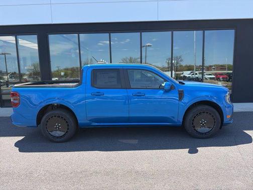 Velocity Blue 2026 Ford Maverick Lobo