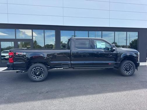 2025 Ford F-350 Platinum