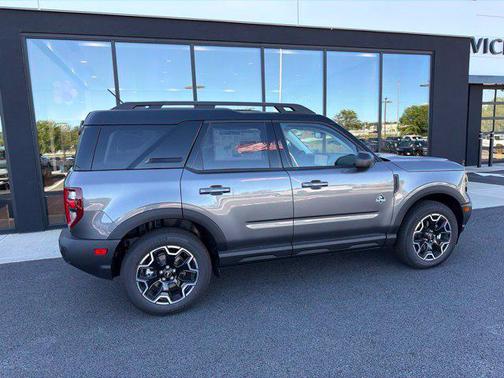 Carbonized Gray Metallic 2026 Ford Bronco Sport Outer Banks