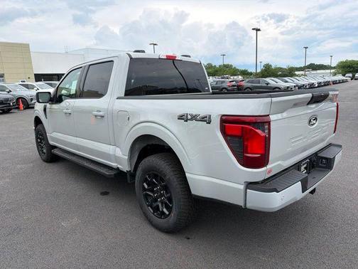 Avalanche 2026 Ford F-150 XLT