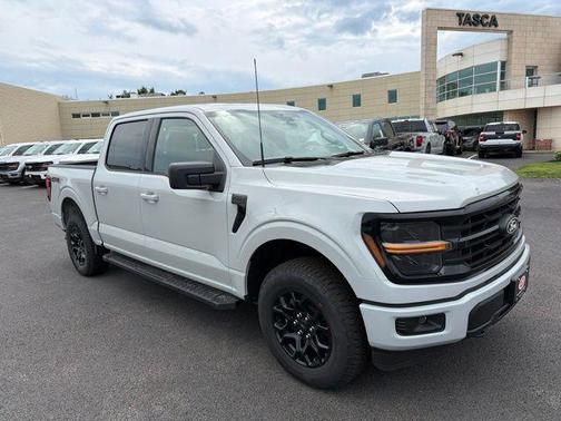 Avalanche 2026 Ford F-150 XLT