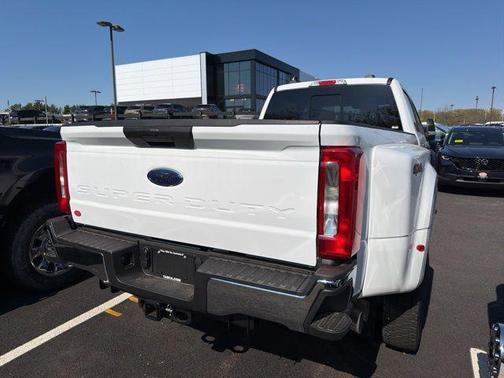 Oxford White 2026 Ford F-450 XL